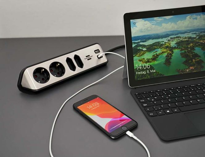 Hovedbilde Brennenstuhl Estilo Desktop-Power, 4-veis strømforgrener, 2 USB-porter, Sølv/Sort