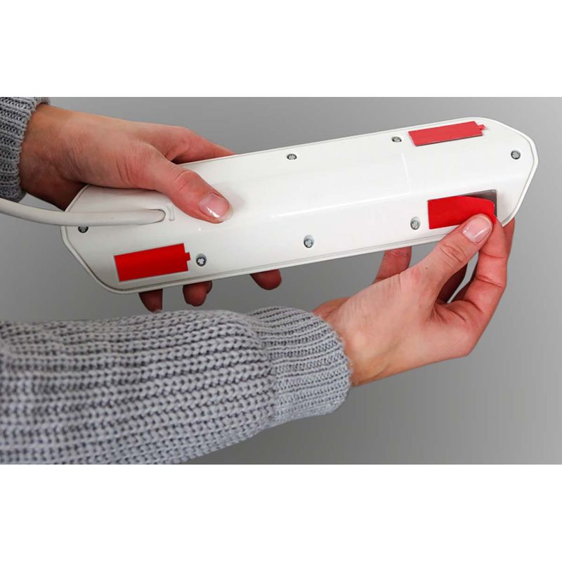 Brennenstuhl Estilo Desktop-Power, 6-veis strømforgrener, 2 USB-porter, Sølv/Hvit