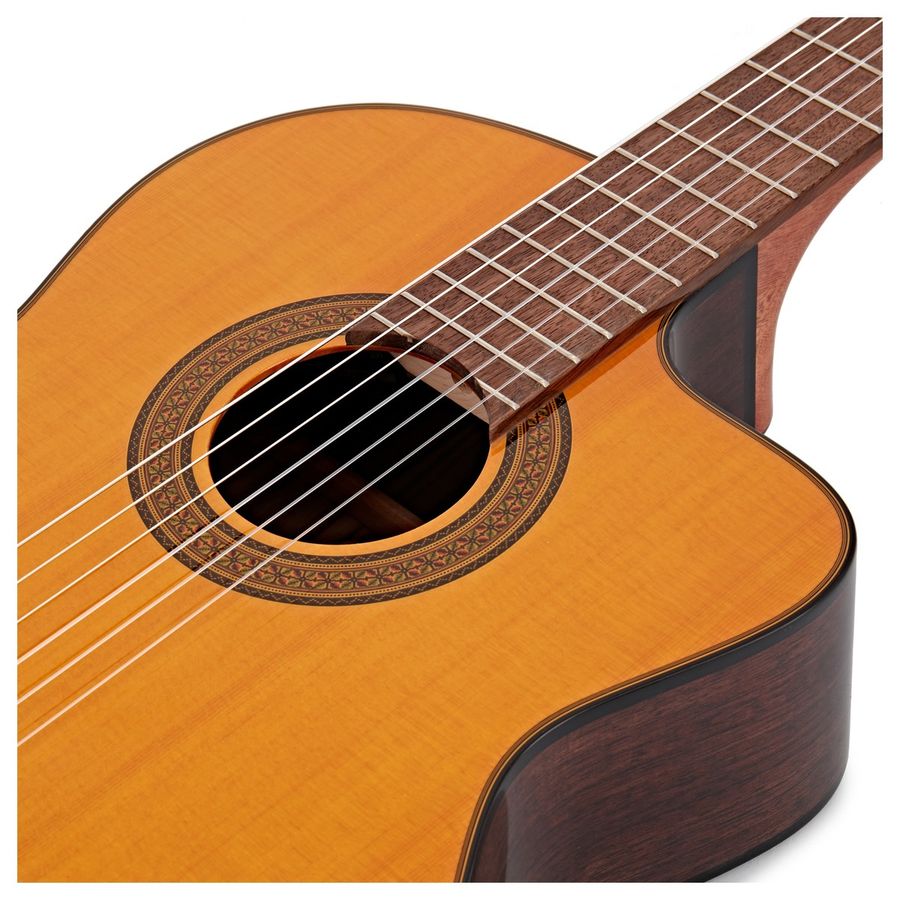 Takamine GC5CE-NAT Nylonstrengsgitar m/ TP-4T Preamp, Natural