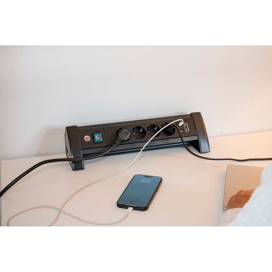 Brennenstuhl Premium Office Line Plus 4-veis m/USB-C PD 30W, USB-A 18W, 1,8m kabel