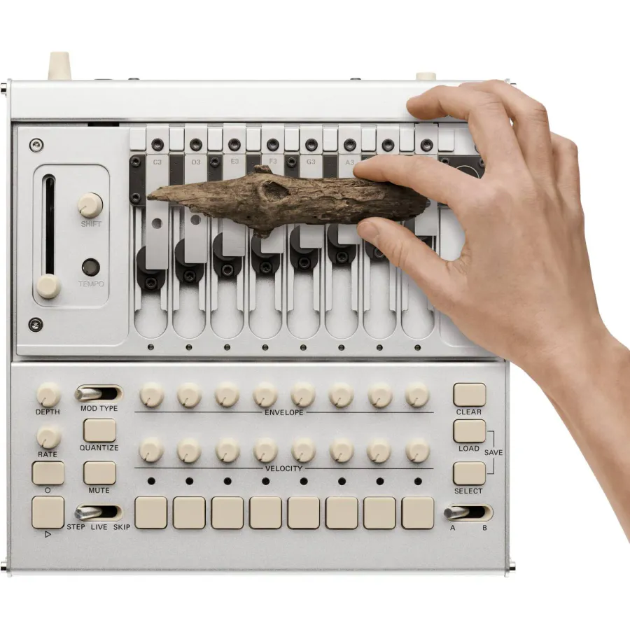 KORG phase8, 8-stemmers akustisk synthesizer